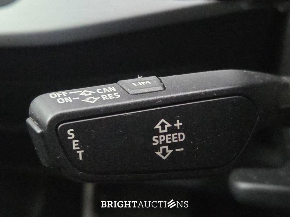 Audi A4 Avant Sport S line edition 1.4 TFSI 150pk 2018 (Origineel-NL), TX-637-V