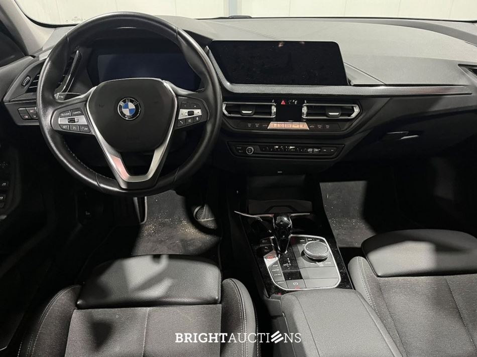 BMW 118i 1-serie 136pk 2024 (Origineel-NL) 1-Serie, GJK-72-N