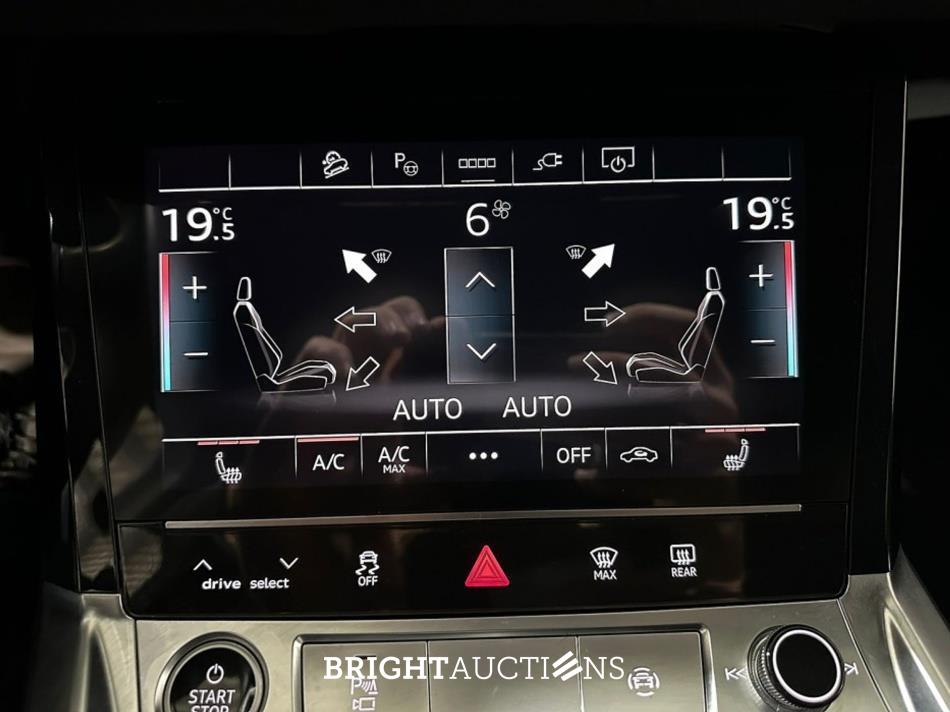 Audi Q8 e-tron 50 quattro Advanced Edition 95 kWh 340pk 2023 (Origineel-NL), T-629-HS