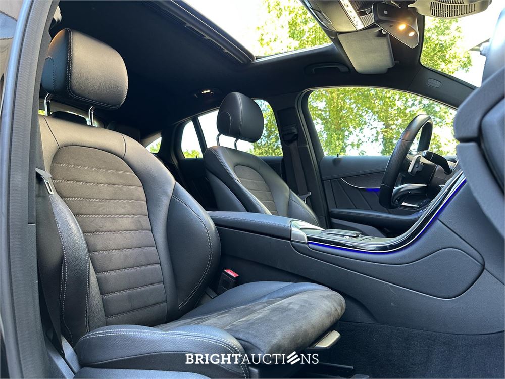 Mercedes-Benz GLC300e 4M Business Solution AMG GLC-klasse Coupé 320pk 2021, S-063-GD 