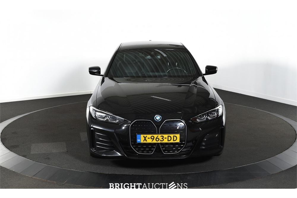 BMW i4 eDrive35 70 kWh 2023 (Origineel-NL), X-963-DD