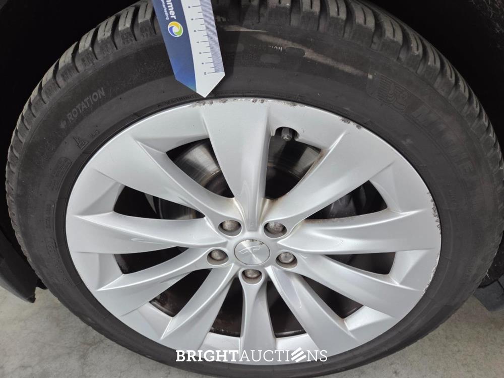 Tesla Model X 418pk 2018 (Origineel-NL), ST-448-X