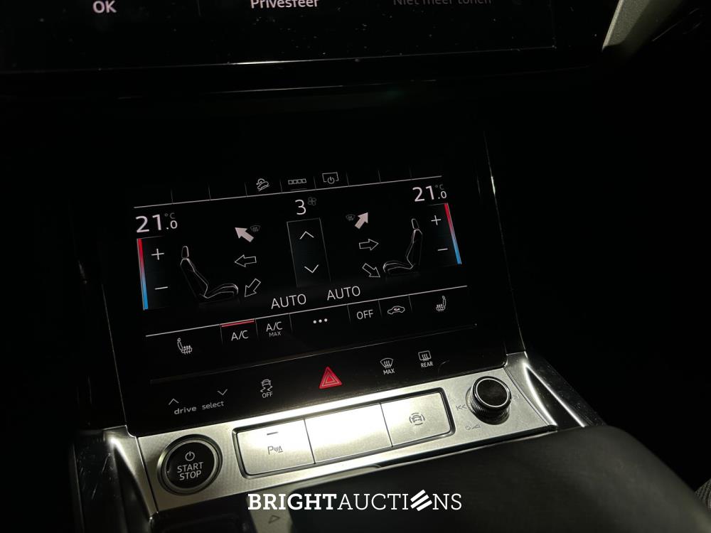 Audi e-tron Sportback 55 quattro Business edition 95 kWh 408pk 2020 (Origineel-NL+1e eigenaar), K-601-GZ