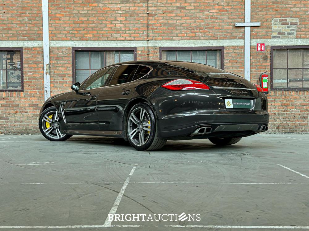 Porsche Panamera Turbo 4.8 V8 500pk 2009 Sport-Chrono, N-110-LT