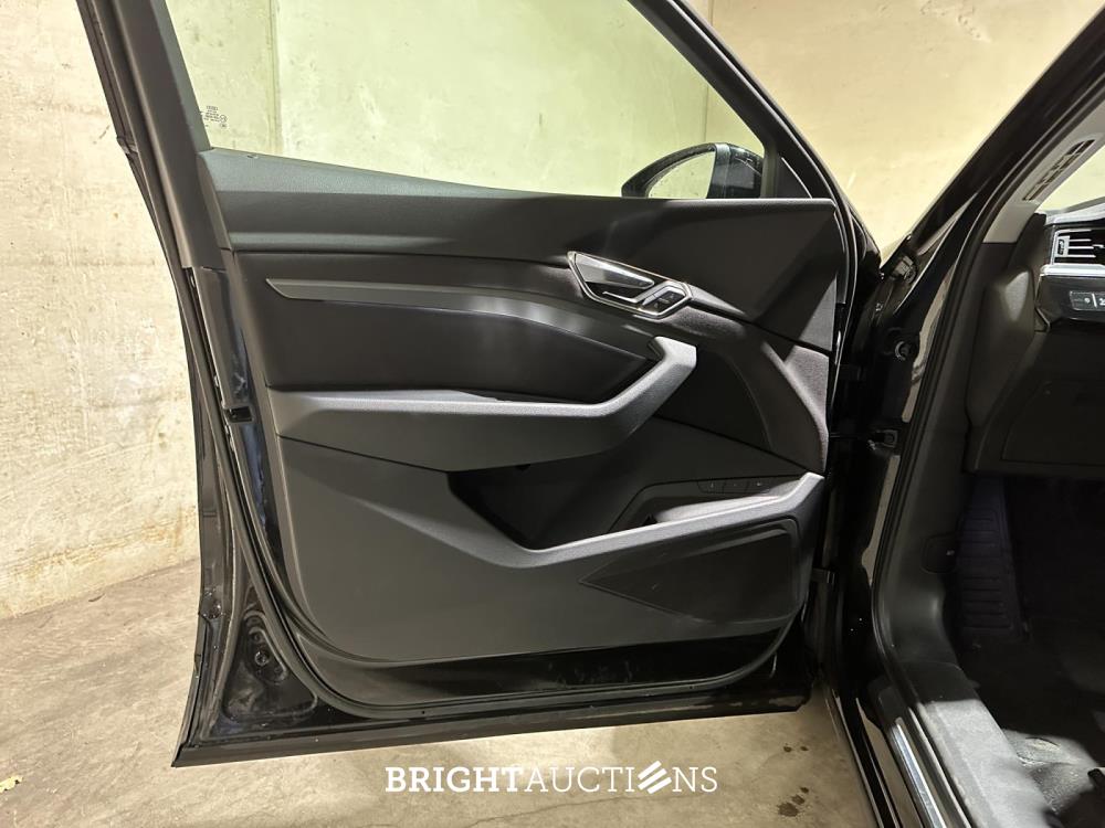 Audi e-tron Sportback 55 Quattro Business Edition 95 kWh 408pk 2020 (Origineel-NL + 1e Eigenaar), K-592-GL