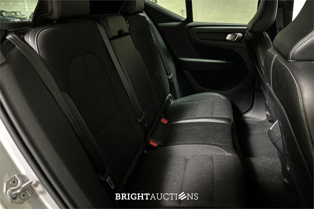 Volvo XC40 1.5 T3 Momentum 156pk 2018 (Origineel-NL), TS-939-D
