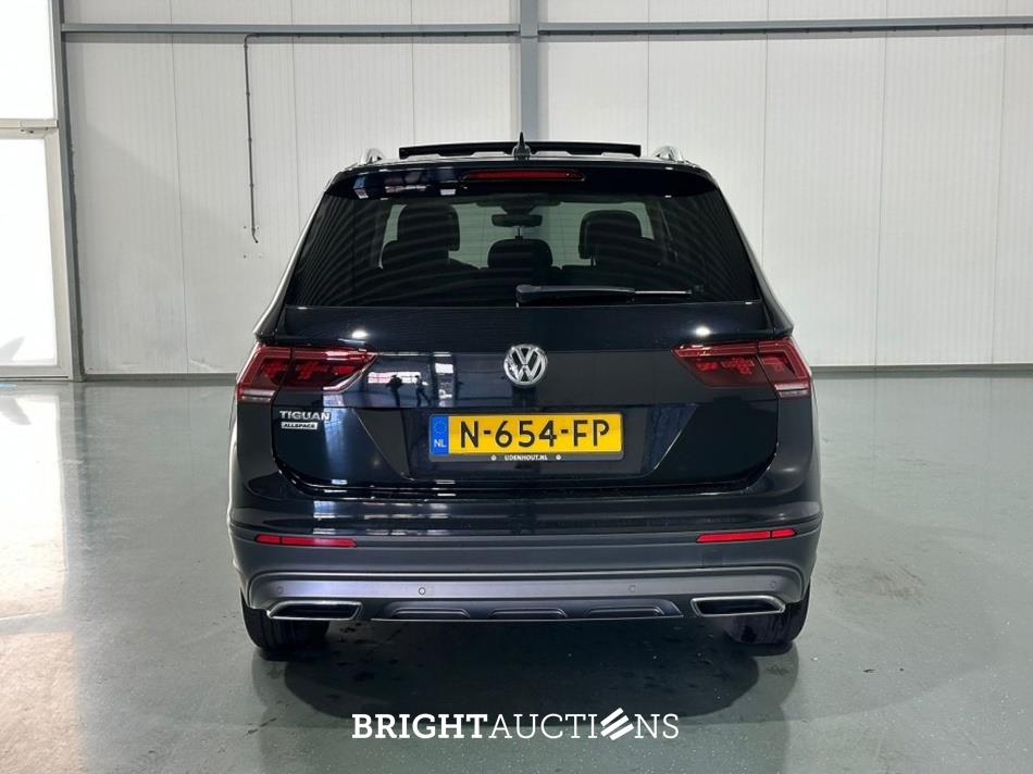 Volkswagen Tiguan Allspace Comfortline Business 7-Persoons 1.5 TSI 150pk 2021 (Origineel-NL), N-654-FP