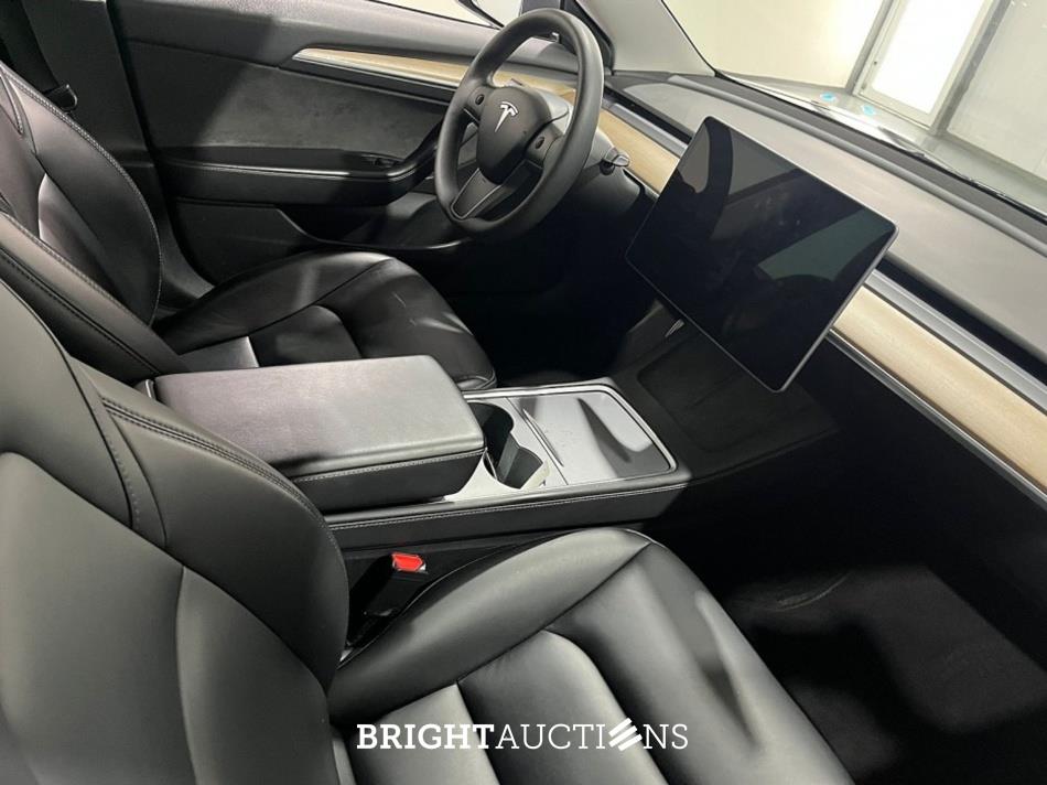 Tesla Model 3 Standard RWD Plus 60 kWh 238pk 2023 (Origineel-NL), S-225-TN