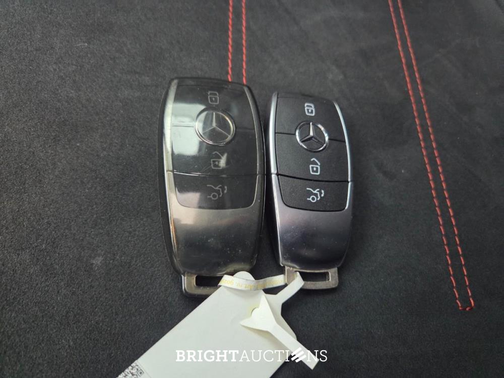 Mercedes-Benz A-klasse 250 e Business Solution AMG Limited 160 pk 2021, N-044-HS