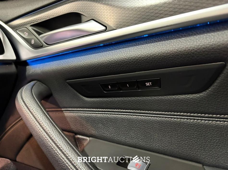 BMW 530e Touring  Business Edition Plus M-pakket 184pk 2023 (Origineel-NL) 5-Serie, S-330-LL