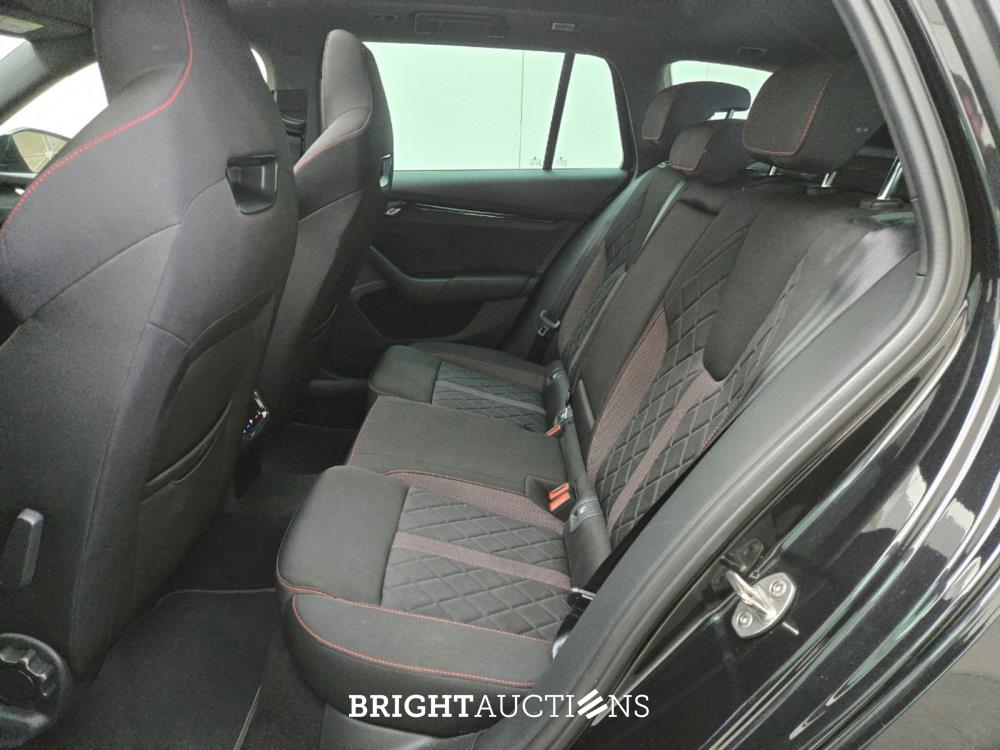 Škoda Octavia Combi iV RS 2.0 TSI 245pk 2021, R-156-SR