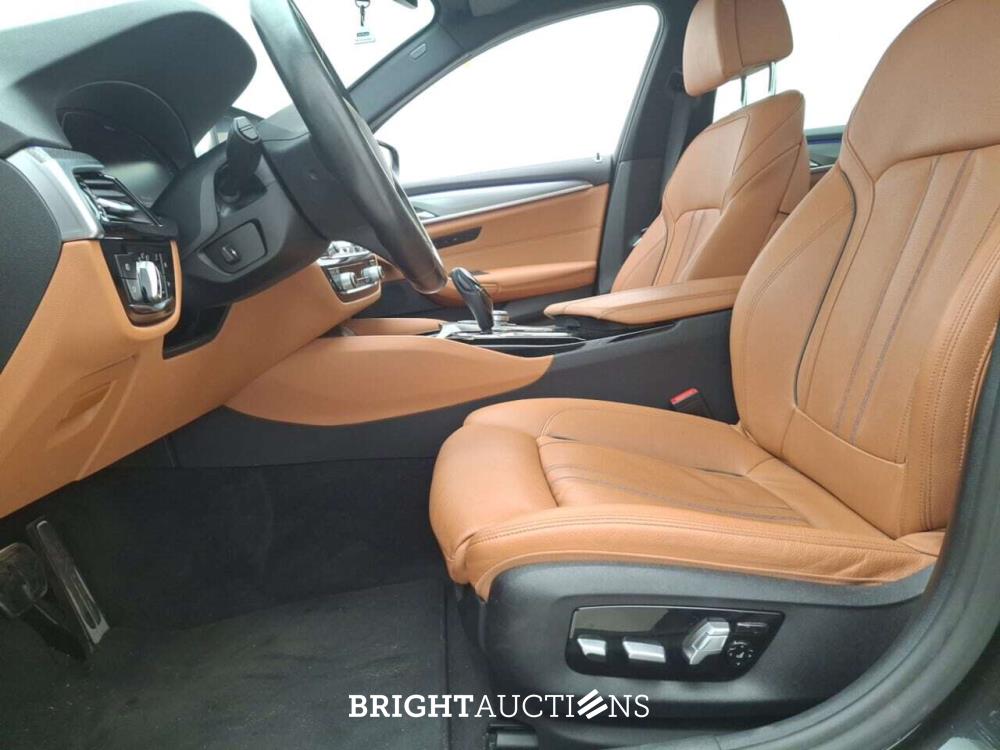 BMW 530e Iperformance M Sport 296pk 2020 (Origineel-NL) 5-Serie, H-241-LG