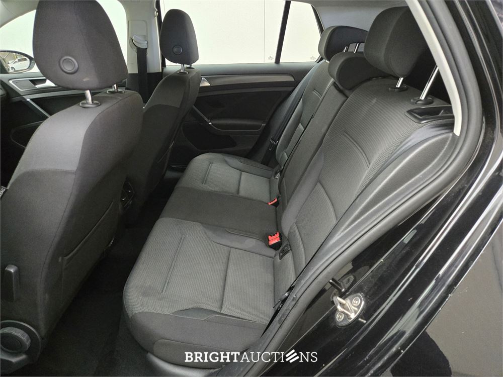 Volkswagen Golf e- e 136pk 2018 (Origineel-NL), TX-203-J