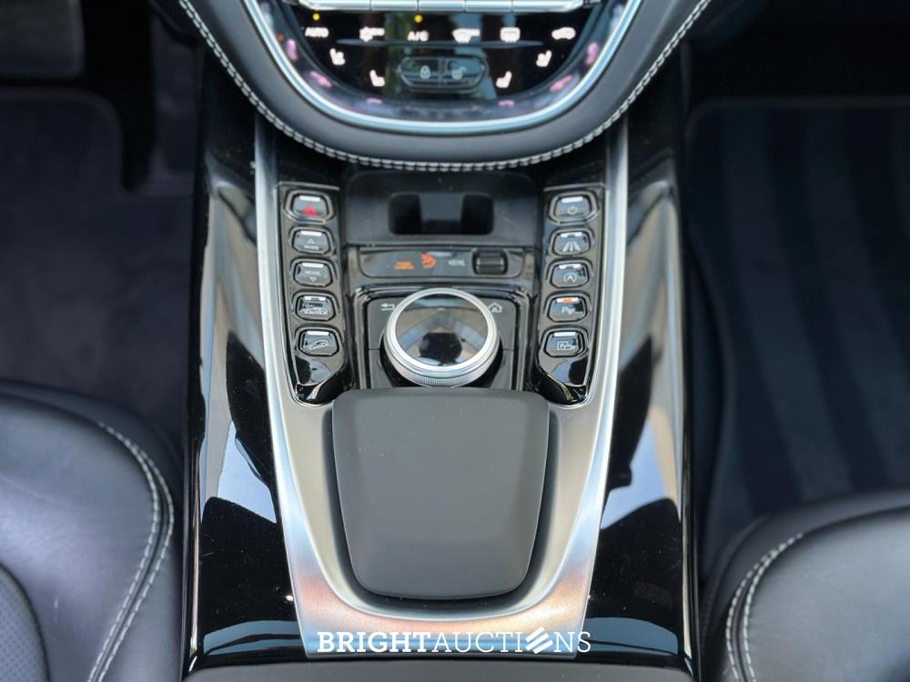Aston Martin DBX 4.0 V8 1913 551pk 2020 (1 OF 500), HNT-92-V
