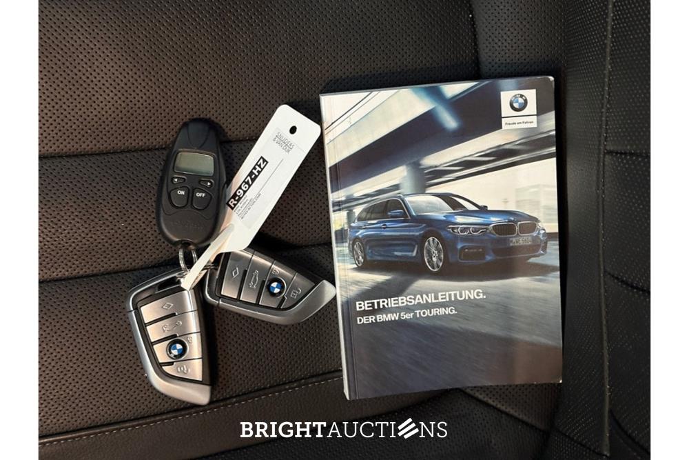 BMW M550d xDrive 5 Serie High Executive 399pk 2019 5-Serie, R-967-HZ