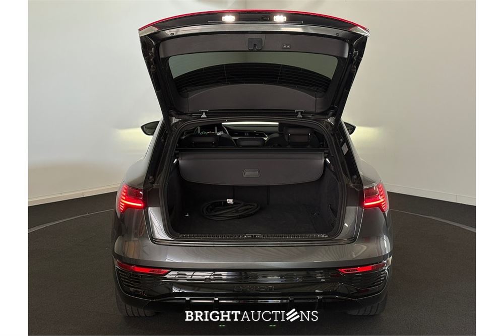 Audi Q8 55 S Edition Competition Quattro 115 kWh 2024 (Origineel-NL), Z-182-HF