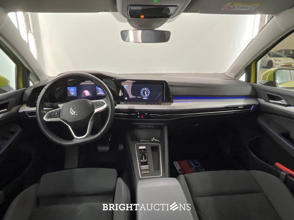 Volkswagen Golf 1.5 eTSI mhev life business 96kW -7 aut 1.5 DSG 131pk 2023 (Origineel-NL), T-044-ZF