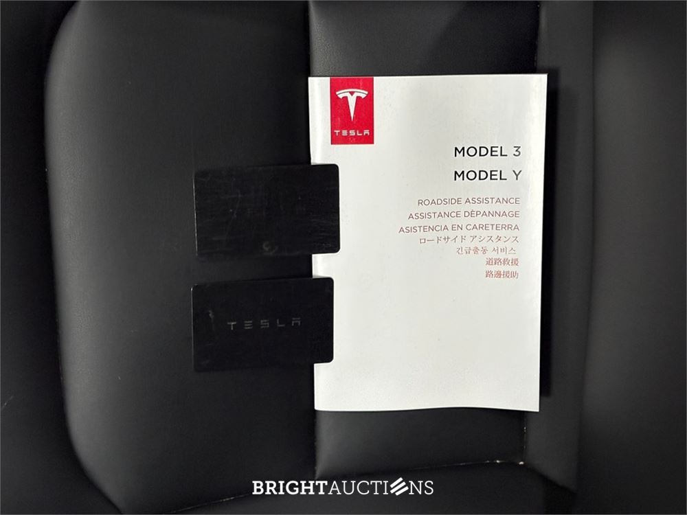 Tesla Model Y RWD 58 kWh 2022 (Origineel-NL), R-194-TR