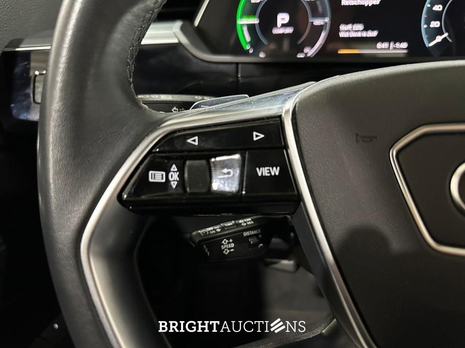 Audi Q8 e-tron 50 quattro Advanced Edition 95 kWh 340pk 2023 (Origineel-NL), T-629-HS