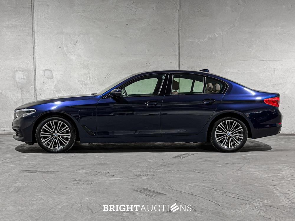 BMW 530e iPerformance High Executive 5-serie 252pk 2019 (Origineel-NL+1eigenaar), ZT-244-H