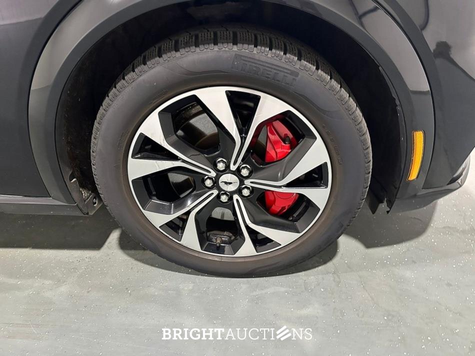 Ford Mustang Mach-E AWD 75 kWh 258pk 2021 (Origineel-NL), L-890-ZD