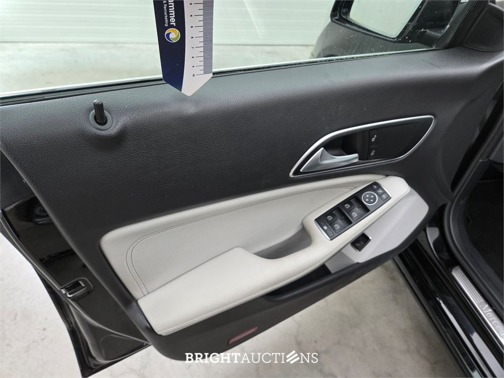 Mercedes-Benz CLA180 Shooting Brake Prestige 123pk 2018 CLA-Klasse, T-073-TK