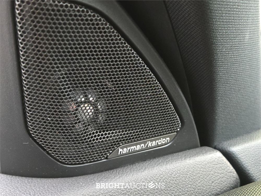 BMW 120i 1-serie High Executive 178pk 2021 1-Serie, Z-544-RT