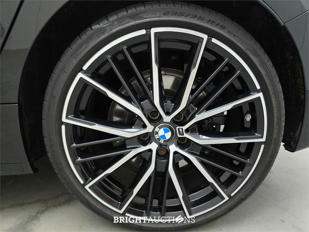 BMW 120i 1-serie High Executive 178pk 2021 1-Serie, Z-544-RT
