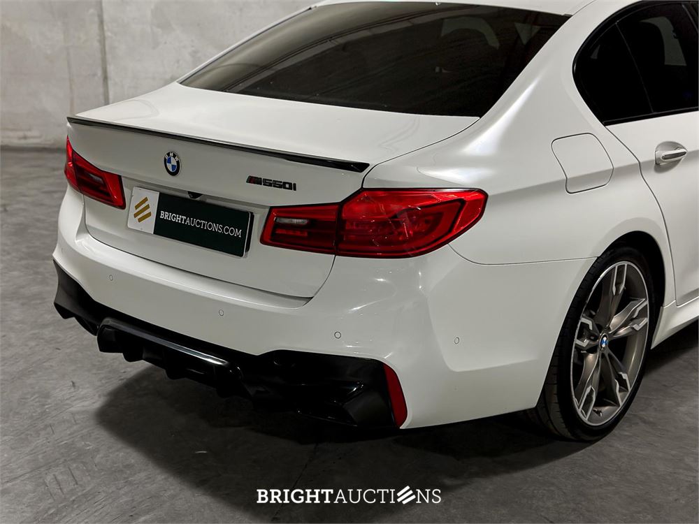 BMW M550i xDrive High Executive 462pk 2018 5-serie, KKP-44-R