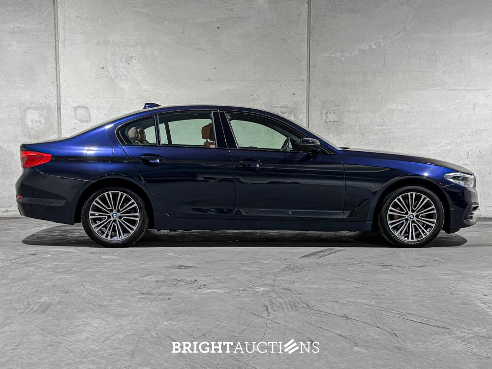 BMW 530e iPerformance High Executive 5-serie 252pk 2019 (Origineel-NL+1eigenaar), ZT-244-H