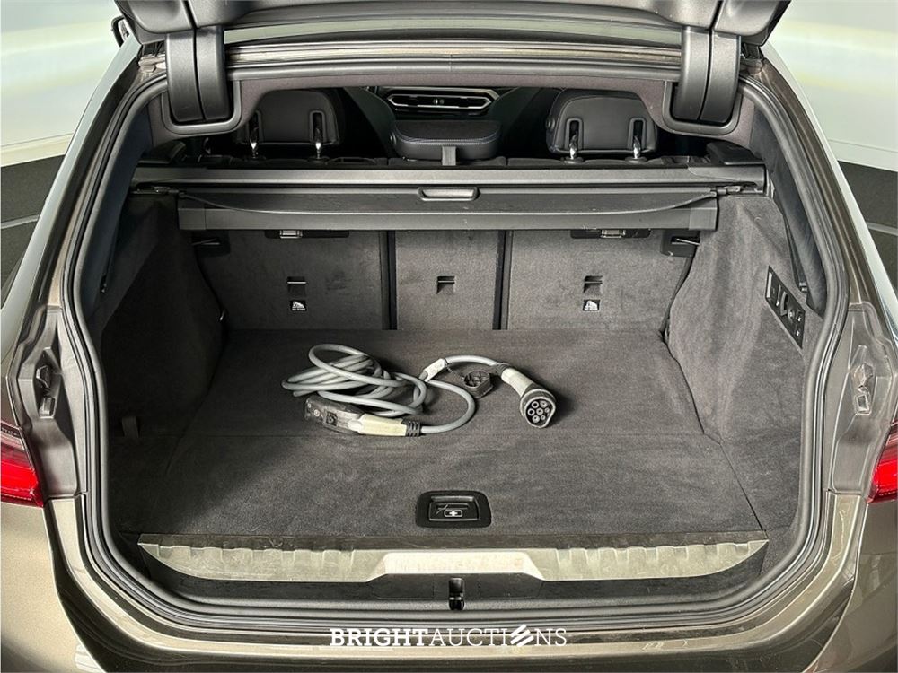 BMW 330e Touring 292pk 2023 (Origineel-NL) 3-Serie, T-265-ND