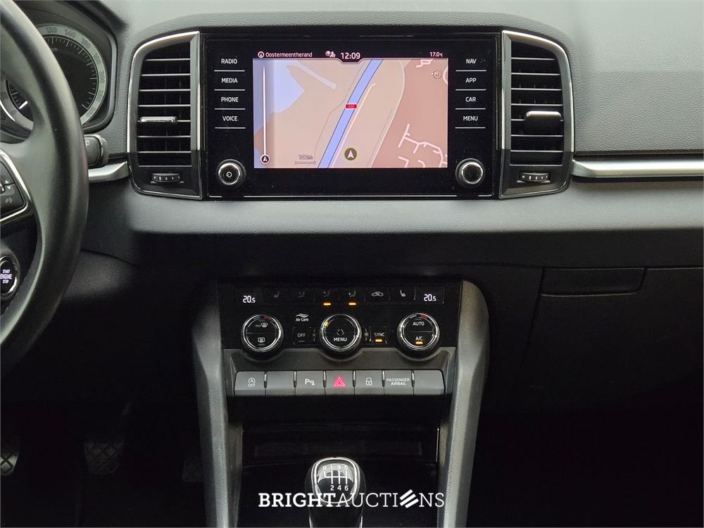 Škoda Karoq Business Edition Plus 1.0 TSI 110pk 2022 (Origineel-NL), N-869-PD
