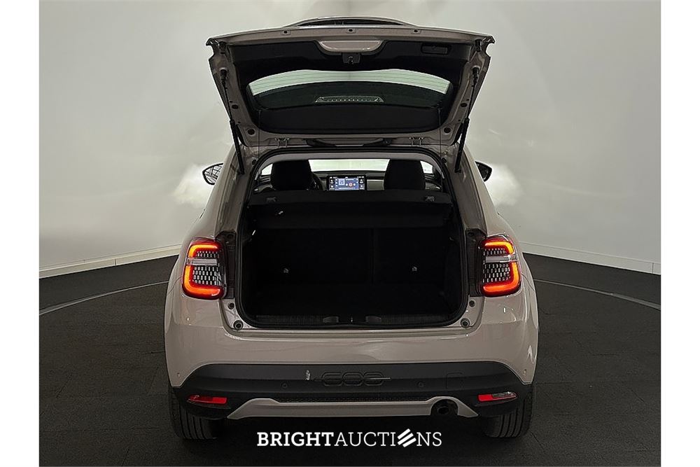 Fiat 600 Hybrid Urban 1.2 100pk 2025 (Origineel-NL), HVK-88-B