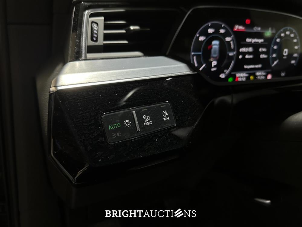 Audi e-tron 55 Quattro S Edition 95 kWh 408pk 2022 (Origineel-NL+1e eigenaar), R-708-BR