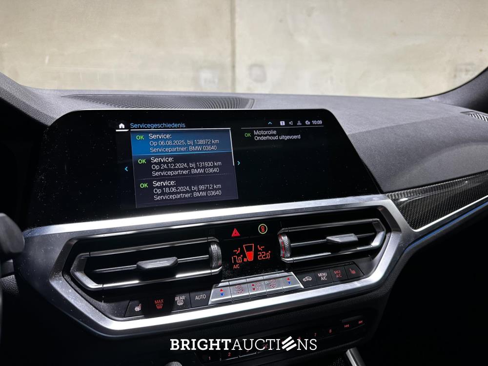 BMW 320e Touring Business Edition Plus M-Sport 204pk 2022 (Origineel-NL + 1e Eigenaar) 3-Serie G21, P-991-JH