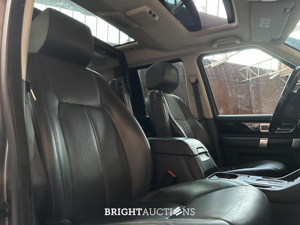 Land Rover Discovery 4 3.0 SDV6 SE HSE 256pk 2015, VNJ-87-T