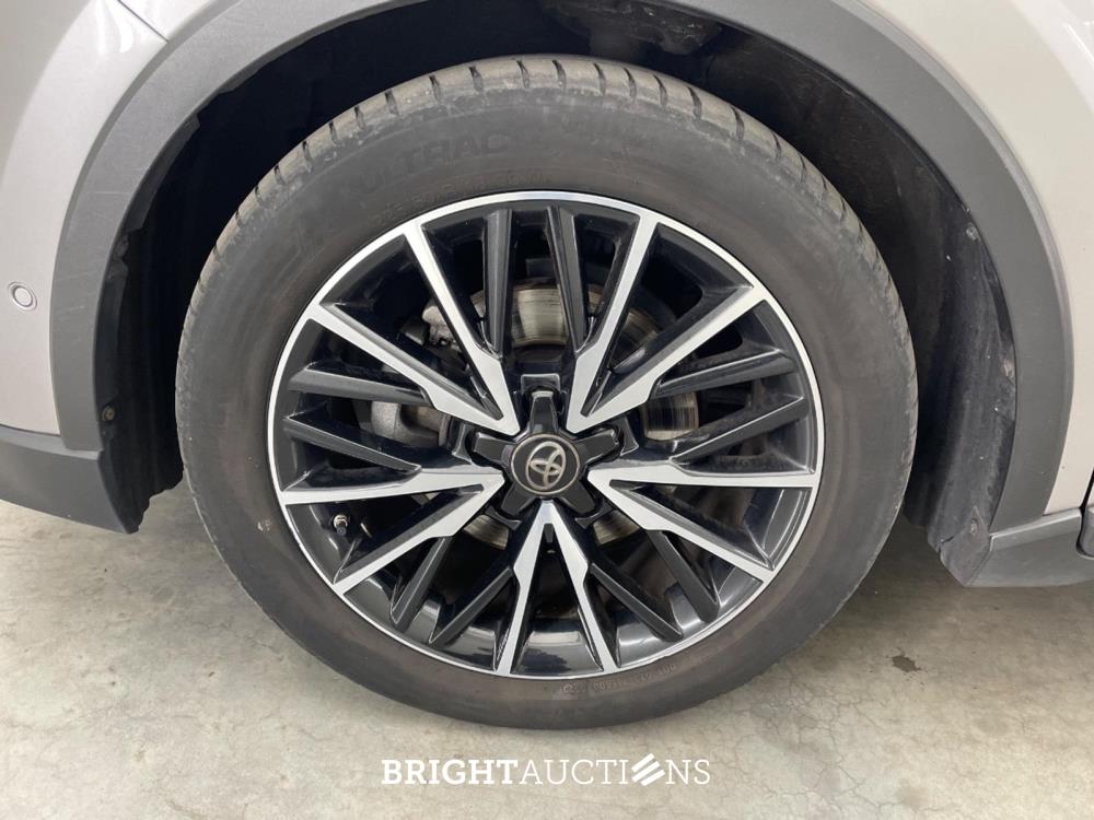 Toyota C-HR Hybrid Executive 1.8 170pk 2017, P-886-JB