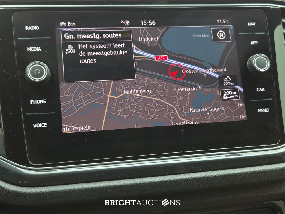 Volkswagen T-Roc Sport Business R 1.5 TSI 150pk 2019, K-189-NZ