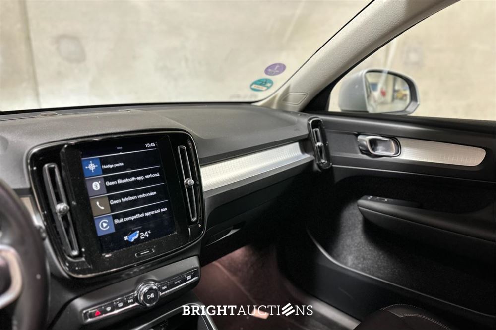 Volvo XC40 1.5 T3 Momentum 156pk 2018 (Origineel-NL), TS-939-D