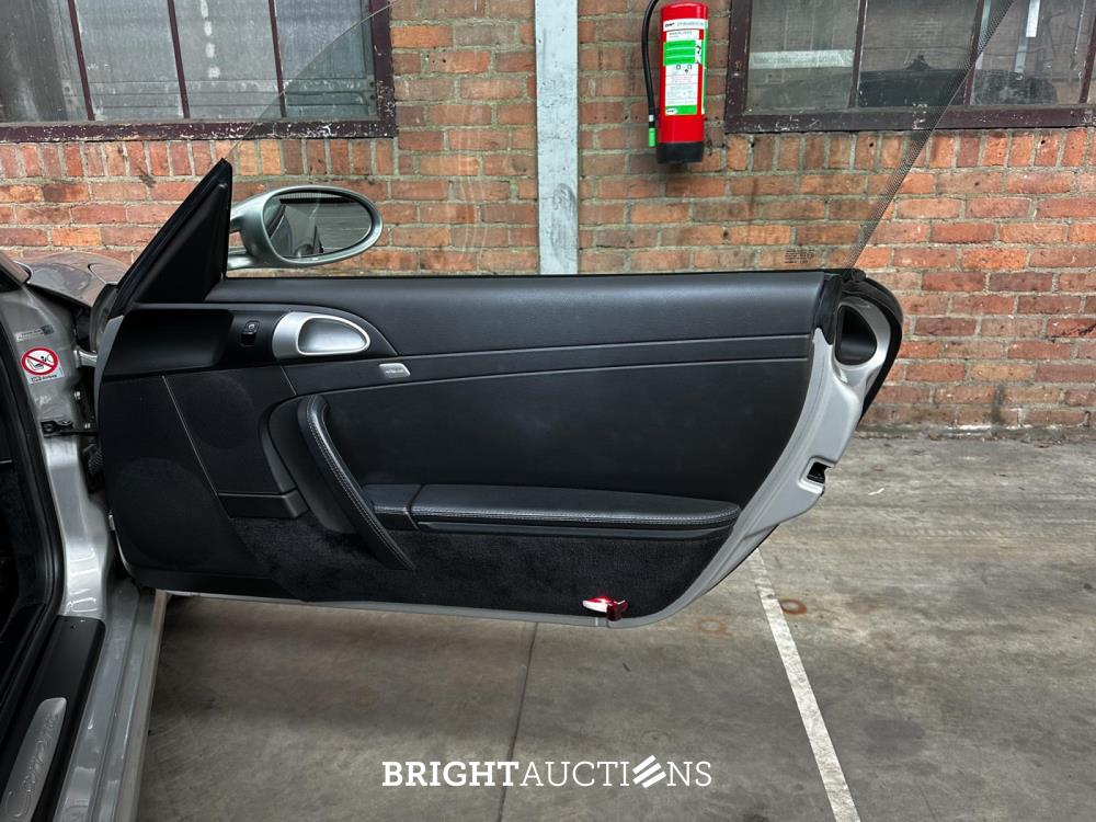 Porsche 911 Carrera 3.6 997 Coupé 325pk 2004 Youngtimer