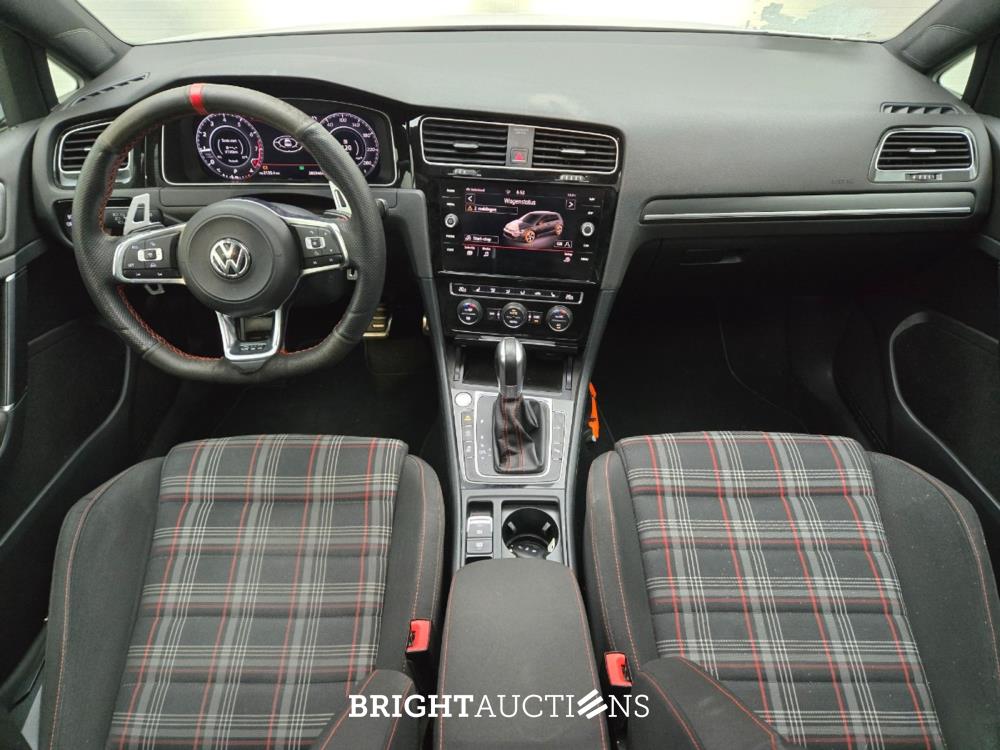Volkswagen Golf GTI Performance 2.0 TSI 245pk 2017, L-416-LR
