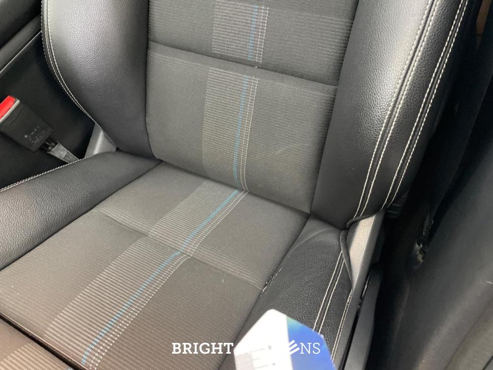 Mercedes-Benz CLA 180 Business Solution AMG 122pk 2017 CLA-Klasse, RT-050-T