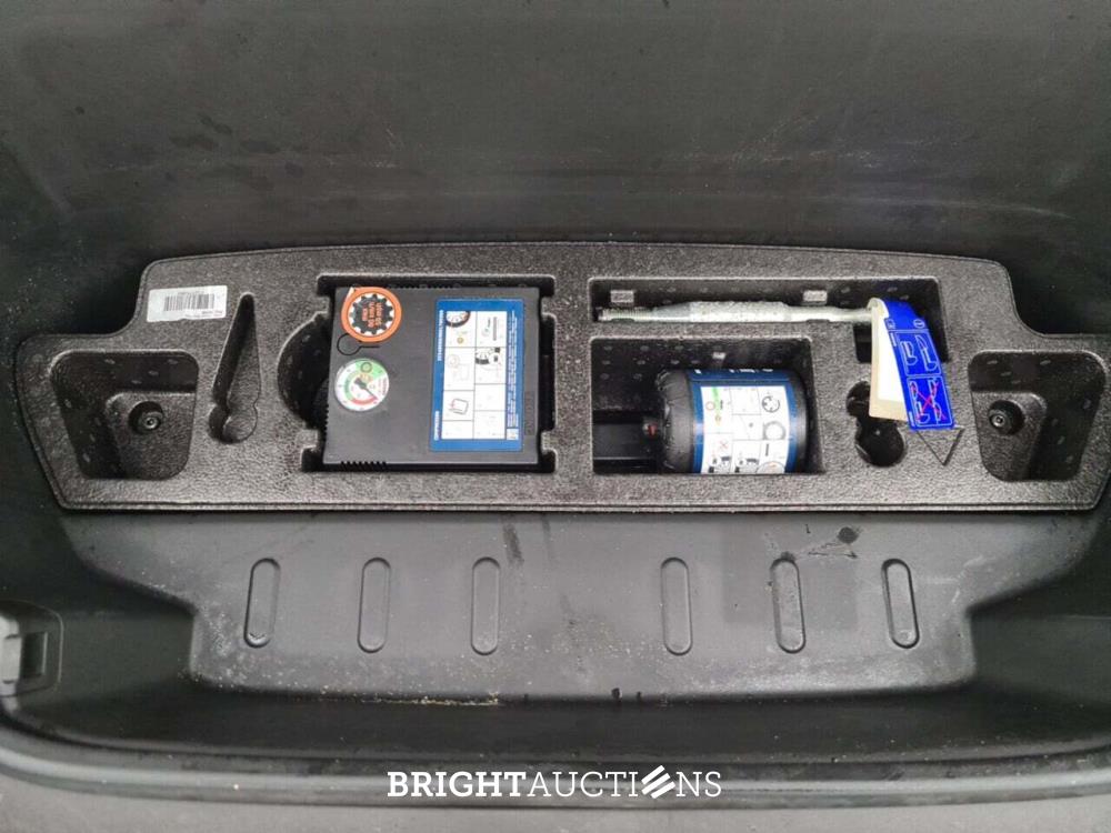 Volvo XC40 Recharge PLUS 70 kWh 231pk 2022 (Origineel-NL), R-756-TS