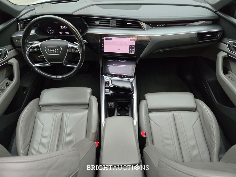 Audi e-tron 55 advanced Pro Line Plus Quattro 95 kWh 409pk 2018, J-305-VF