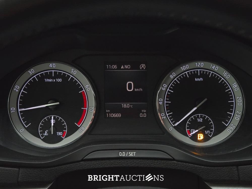 Škoda Karoq Business Edition 1.0 TSI 110pk 2021 (Origineel-NL), L-247-ZT