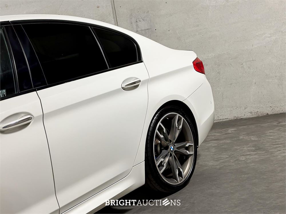 BMW M550i xDrive High Executive 462pk 2018 5-serie, KKP-44-R