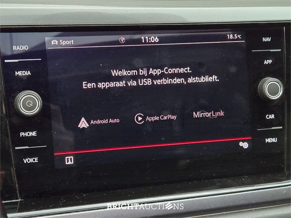 Volkswagen Polo GTI 2.0 TSI 200pk 2020, T-411-VH