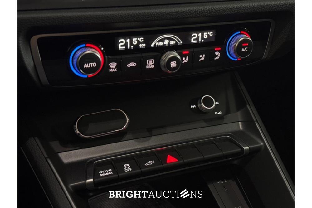 Audi Q3 45 e S Edition TFSI 266pk 2022 (Origineel-NL), P-122-PB