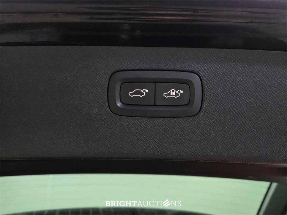 Volvo XC90 T8 Twin Engine R-Design 2.0 AWD 320pk 2016, T-183-RP