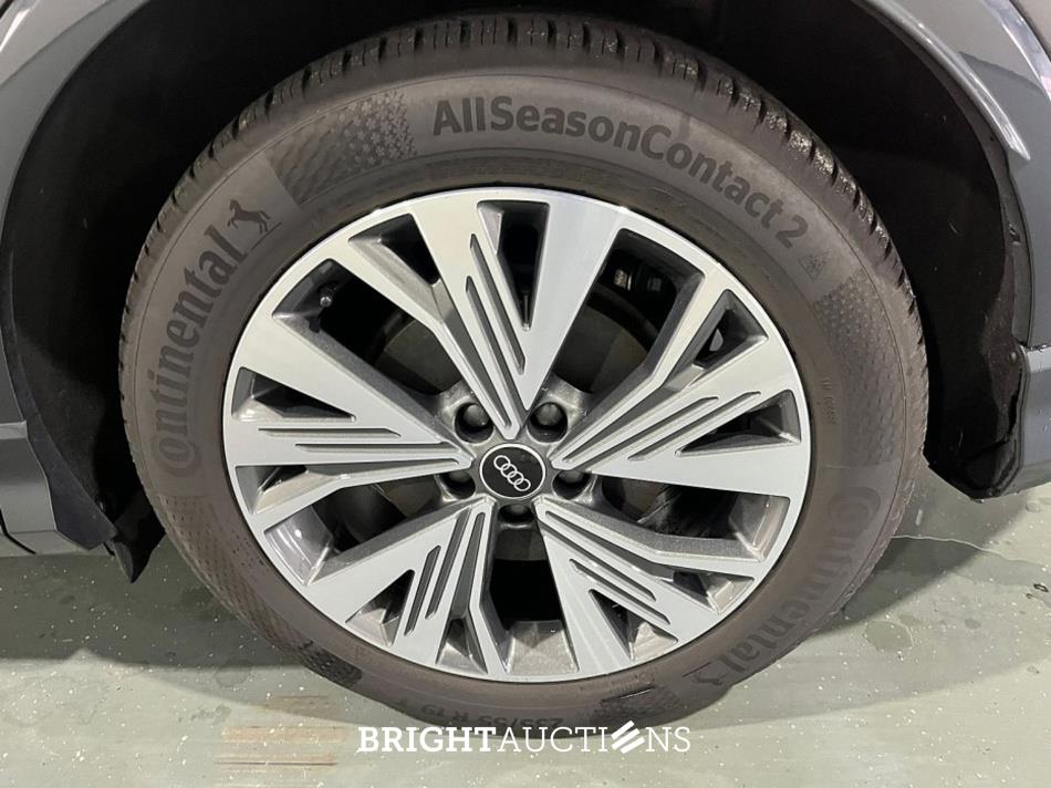 Audi Q4 e-tron 40 Advanced edition 77 kWh 204pk 2022 (Origineel-NL), R-729-ZP